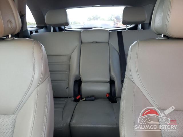 5XYPH4A13GG123110 2016 KIA SORENTO photo no. 10