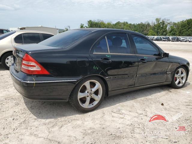 WDBRF40J74F514399 2004 MERCEDES-BENZ C-CLASS photo no. 3