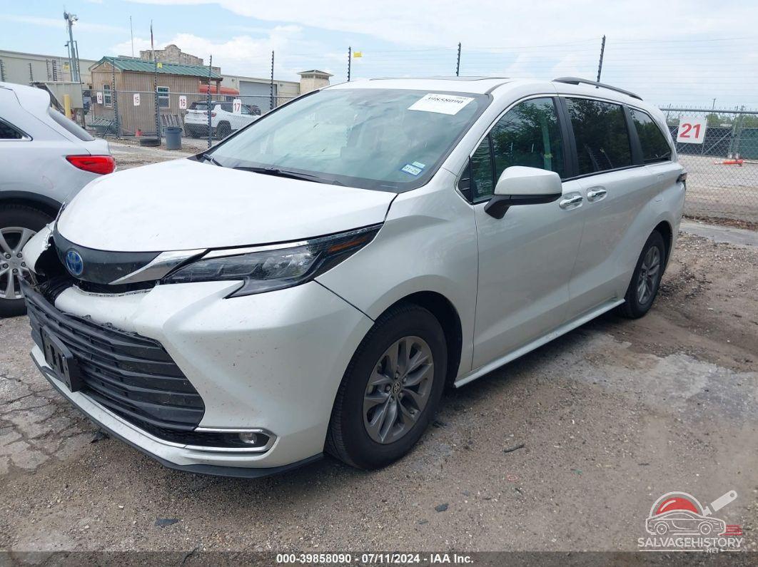 5TDYRKEC0RS192876 2024 TOYOTA SIENNA photo no. 2