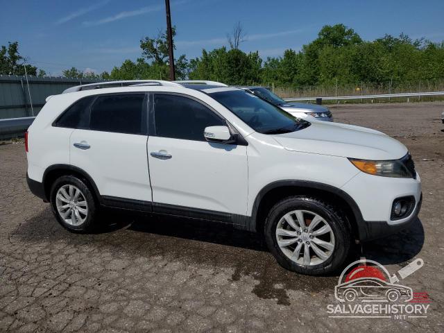5XYKU4A27BG017945 2011 KIA SORENTO photo no. 4