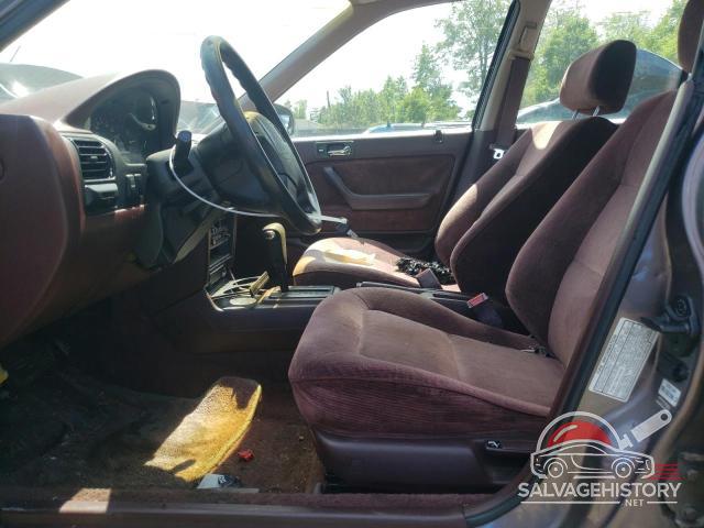 1HGCB7658PA004029 1993 HONDA ACCORD photo no. 7