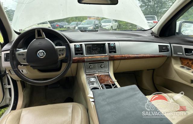 SAJWA07C491R36719 2009 JAGUAR XF photo no. 9
