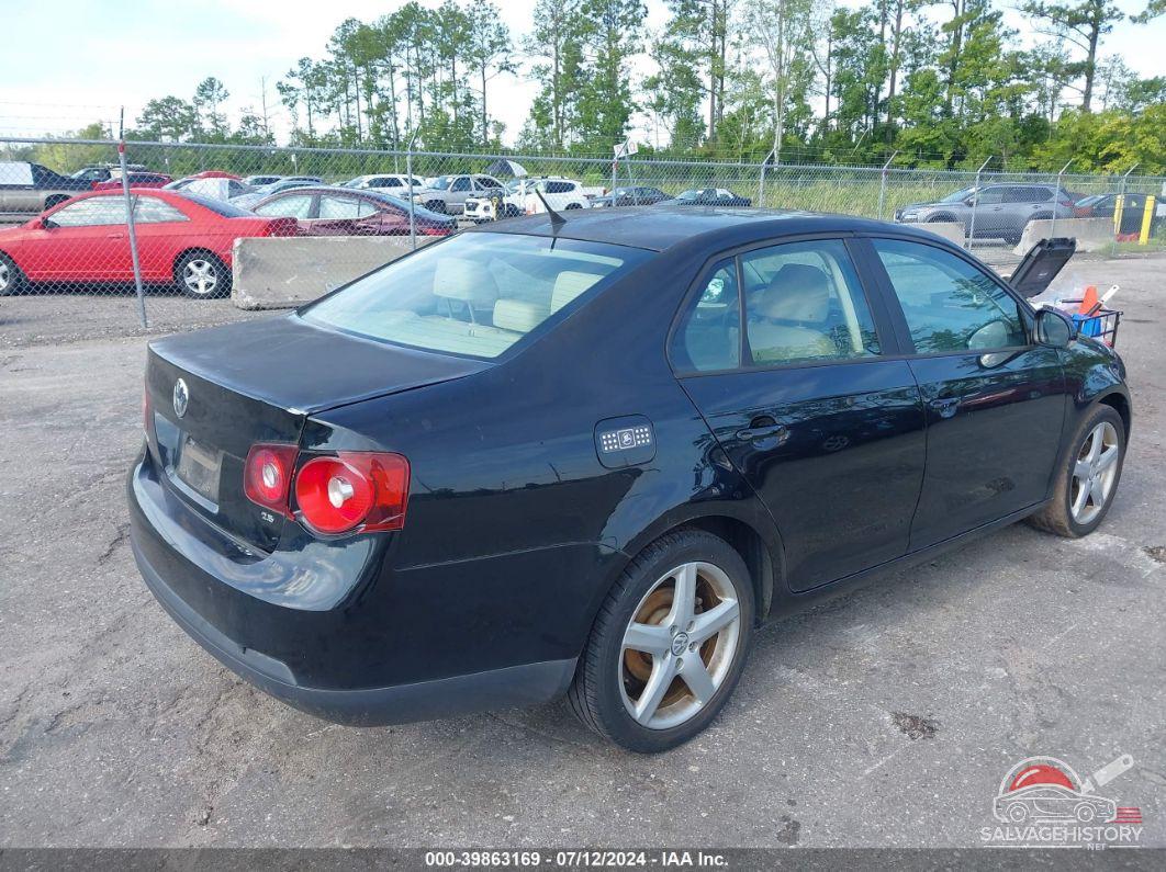 3VWRX7AJ0AM134649 2010 VOLKSWAGEN JETTA photo no. 4