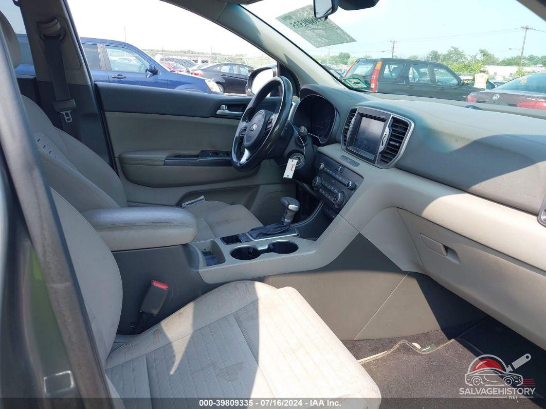 KNDPMCAC4J7440163 2018 KIA SPORTAGE photo no. 5