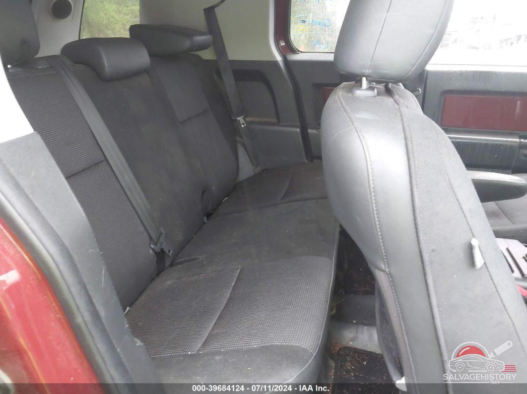 JTEBU4BF0BK111737 2011 TOYOTA FJ CRUISER photo no. 8