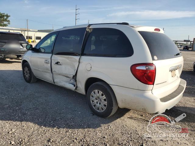 2C4GP44R05R440162 2005 CHRYSLER MINIVAN photo no. 2