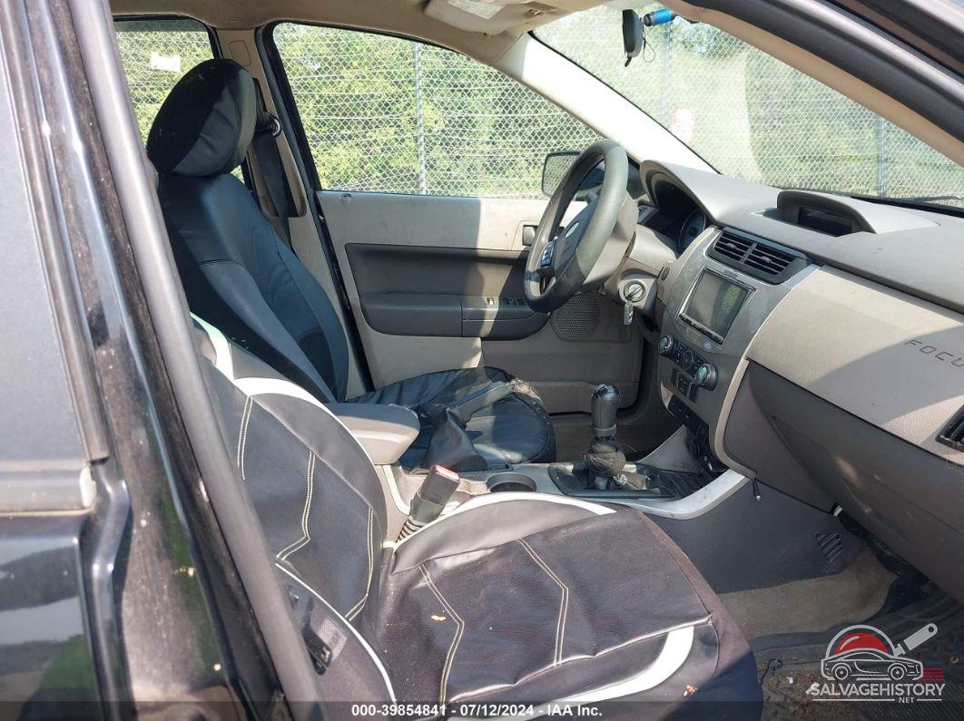 1FAHP35N48W137073 2008 FORD FOCUS photo no. 5