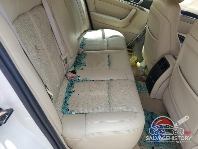 1LNHL9DR7AG604821 2010 LINCOLN MKS photo no. 10