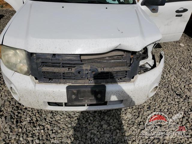 1FMCU5K36AKD22097 2010 FORD ESCAPE photo no. 12