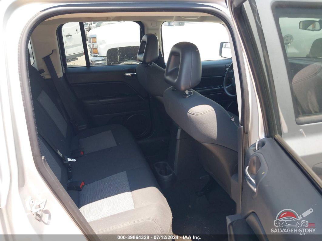 1J4FF28B19D205725 2009 JEEP PATRIOT photo no. 8