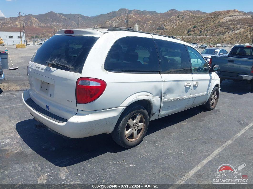 2D4GP44L55R377929 2005 DODGE GRAND CARAVAN photo no. 4