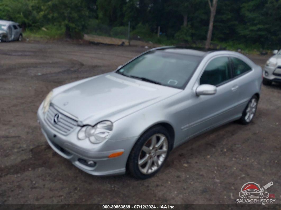 WDBRN40JX5A662967 2005 MERCEDES-BENZ C 230 photo no. 2