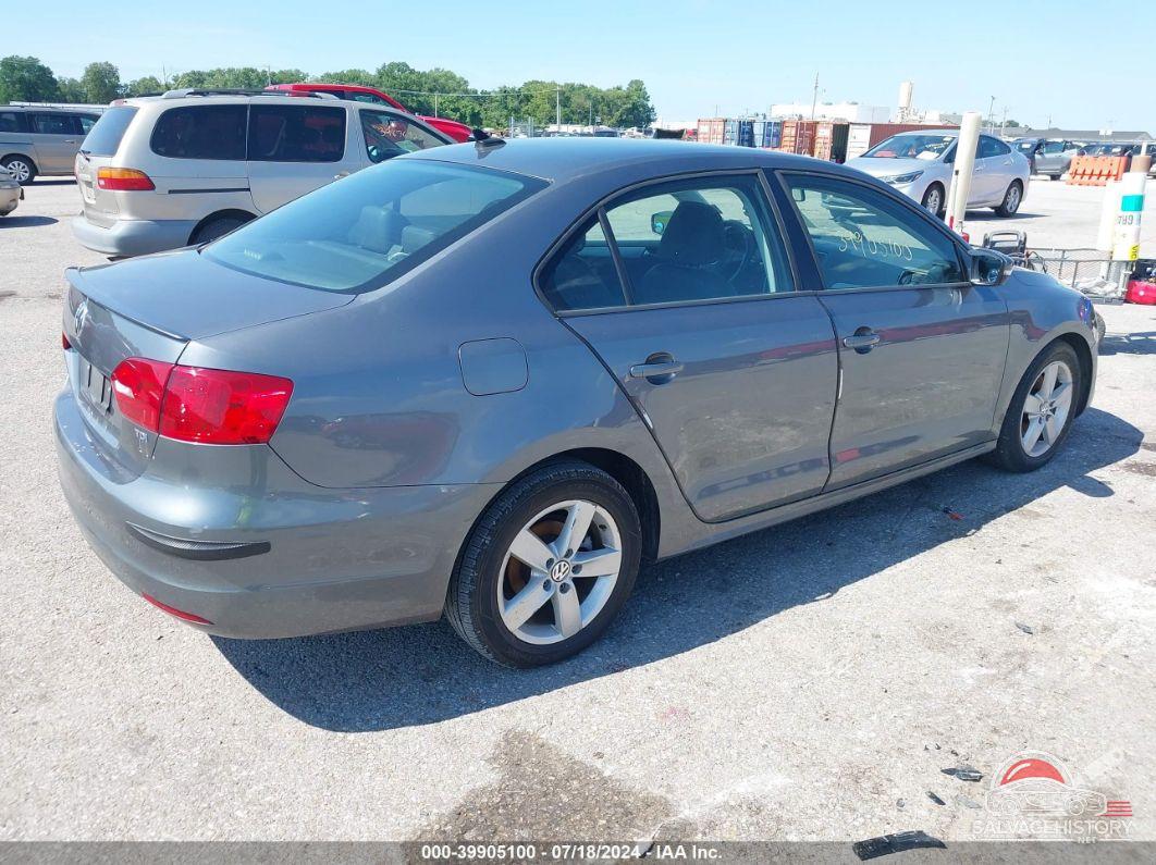 3VWLL7AJ7CM377007 2012 VOLKSWAGEN JETTA photo no. 4