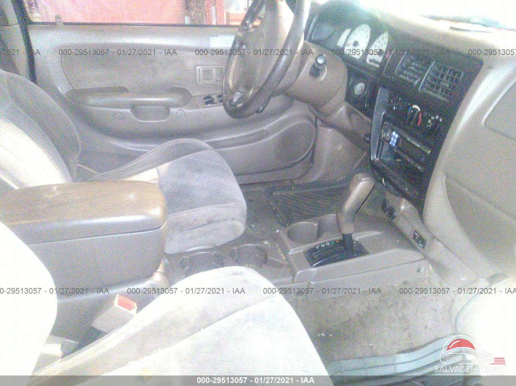 5TEGN92N01Z768592 2001 TOYOTA TACOMA photo no. 5