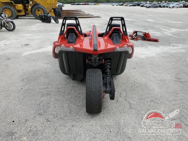57XAAPFA2G5109901 2016 POLARIS SLINGSHOT photo no. 4