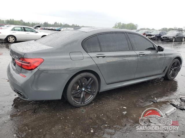 WBA7F2C52JB238919 2018 BMW 7 SERIES photo no. 3