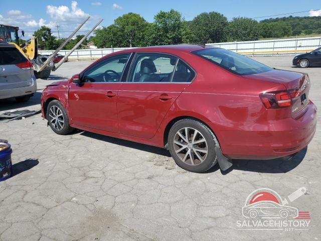 3VWDB7AJXJM258162 2018 VOLKSWAGEN JETTA photo no. 2