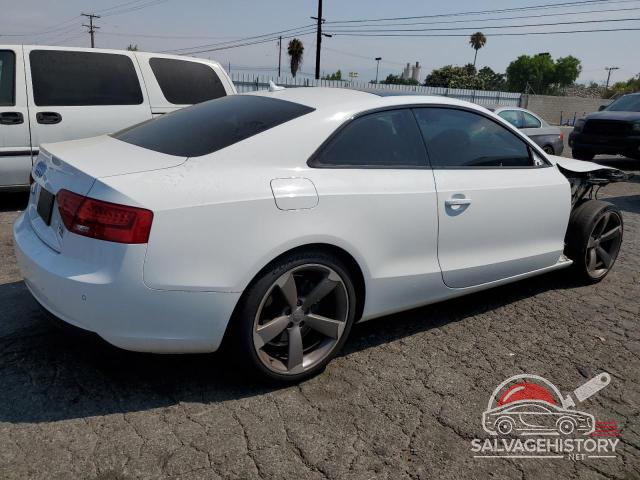 WAULFAFR1EA010168 2014 AUDI A5 photo no. 3