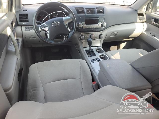 5TDBK3EH7CS119555 2012 TOYOTA HIGHLANDER photo no. 8