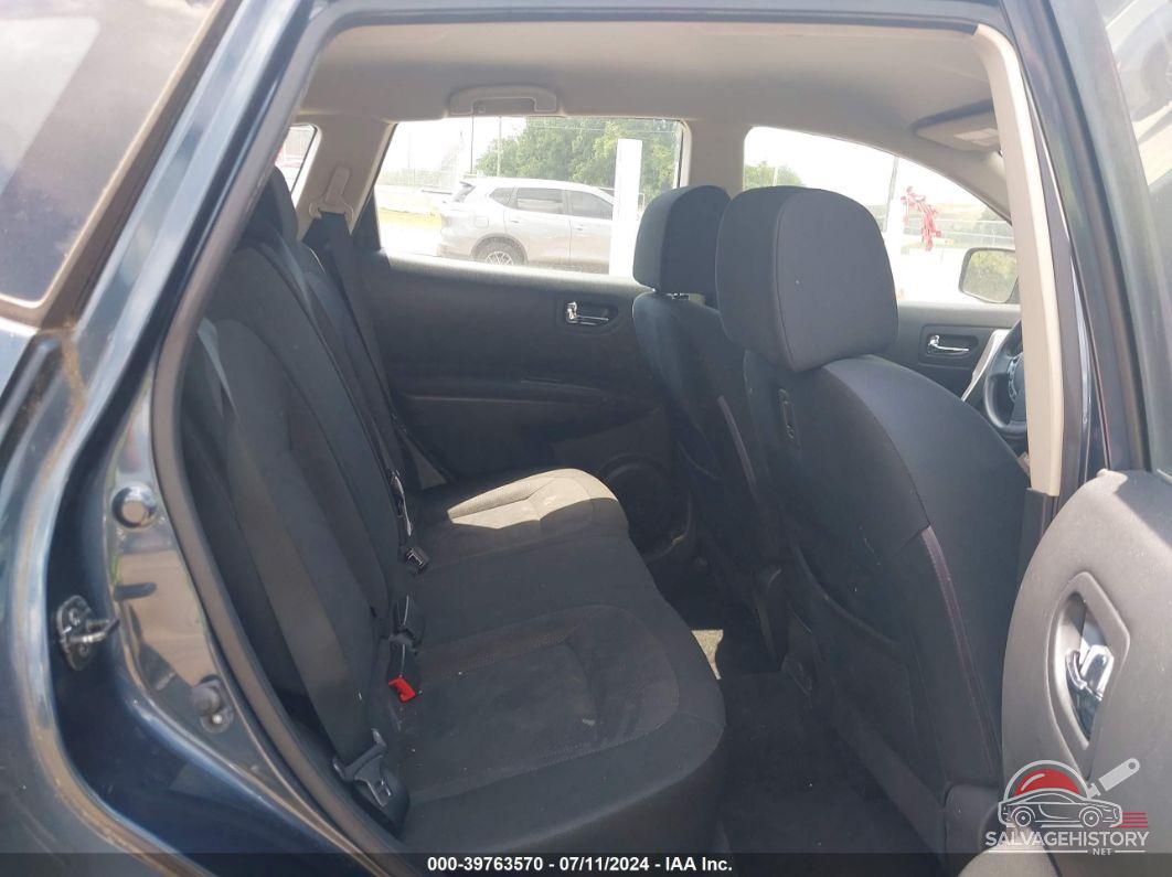 JN8AS5MT8FW666842 2015 NISSAN ROGUE SELECT photo no. 8