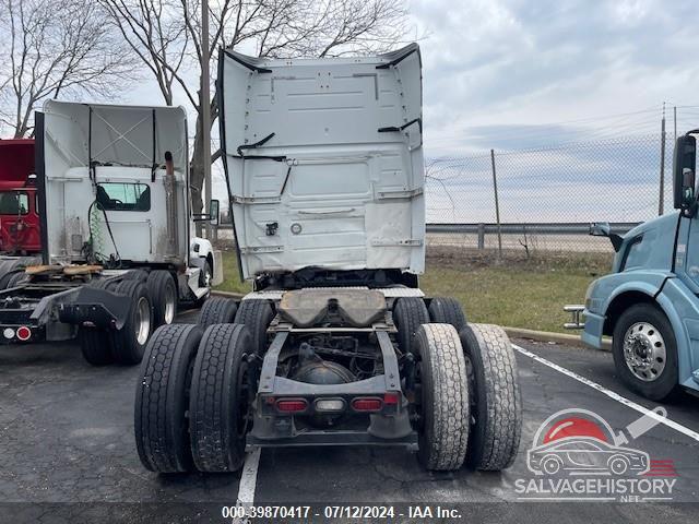 4V4NC9EH4JN979756 2018 VOLVO VNL photo no. 7