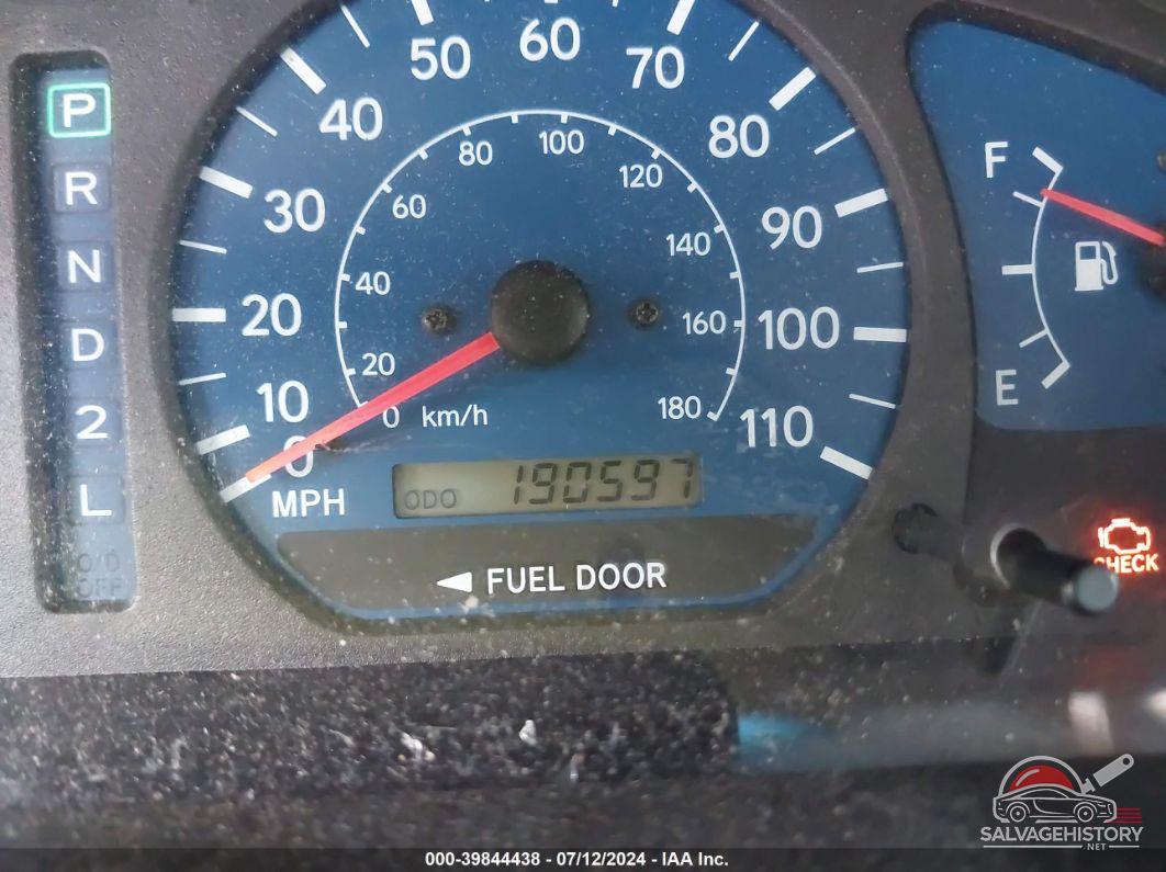 4T3ZF13CX3U509739 2003 TOYOTA SIENNA photo no. 7
