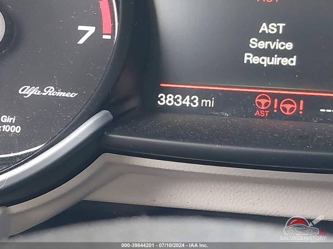 ZARFAEEN0J7597805 2018 ALFA ROMEO GIULIA photo no. 7