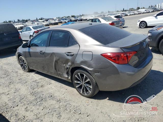 2T1BURHE0JC070042 2018 TOYOTA COROLLA photo no. 2