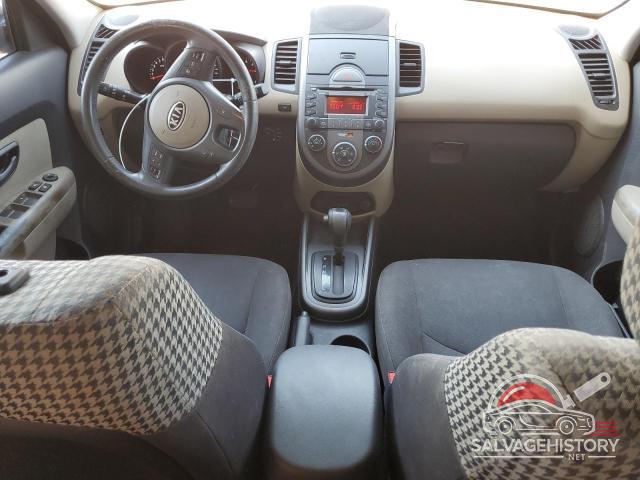 KNDJT2A20A7038621 2010 KIA SOUL photo no. 8