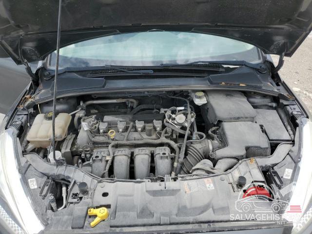 1FADP3E25JL240272 2018 FORD FOCUS photo no. 11