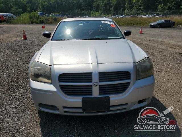 2D4FV48VX5H166048 2005 DODGE MAGNUM photo no. 5