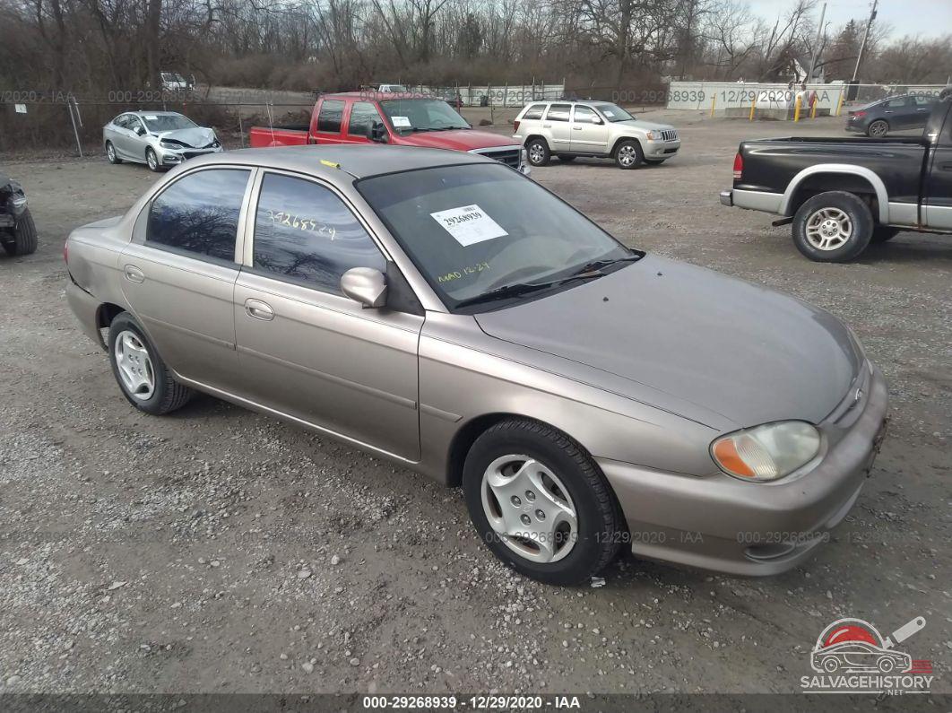 KNAFB121X15032519 2001 KIA SEPHIA photo no. 3