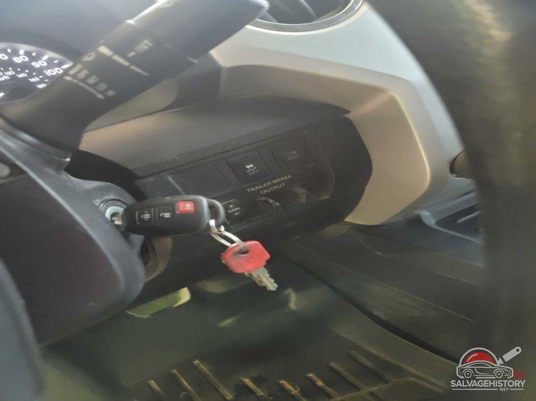 5TFUW5F17JX739274 2018 TOYOTA TUNDRA photo no. 8