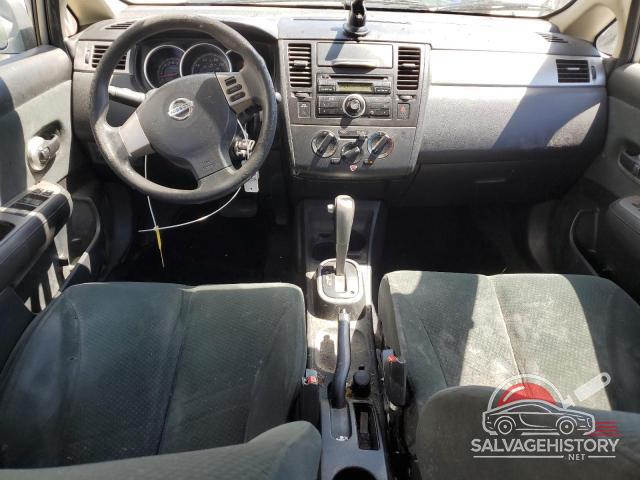 3N1BC1CPXBL395571 2011 NISSAN VERSA photo no. 8