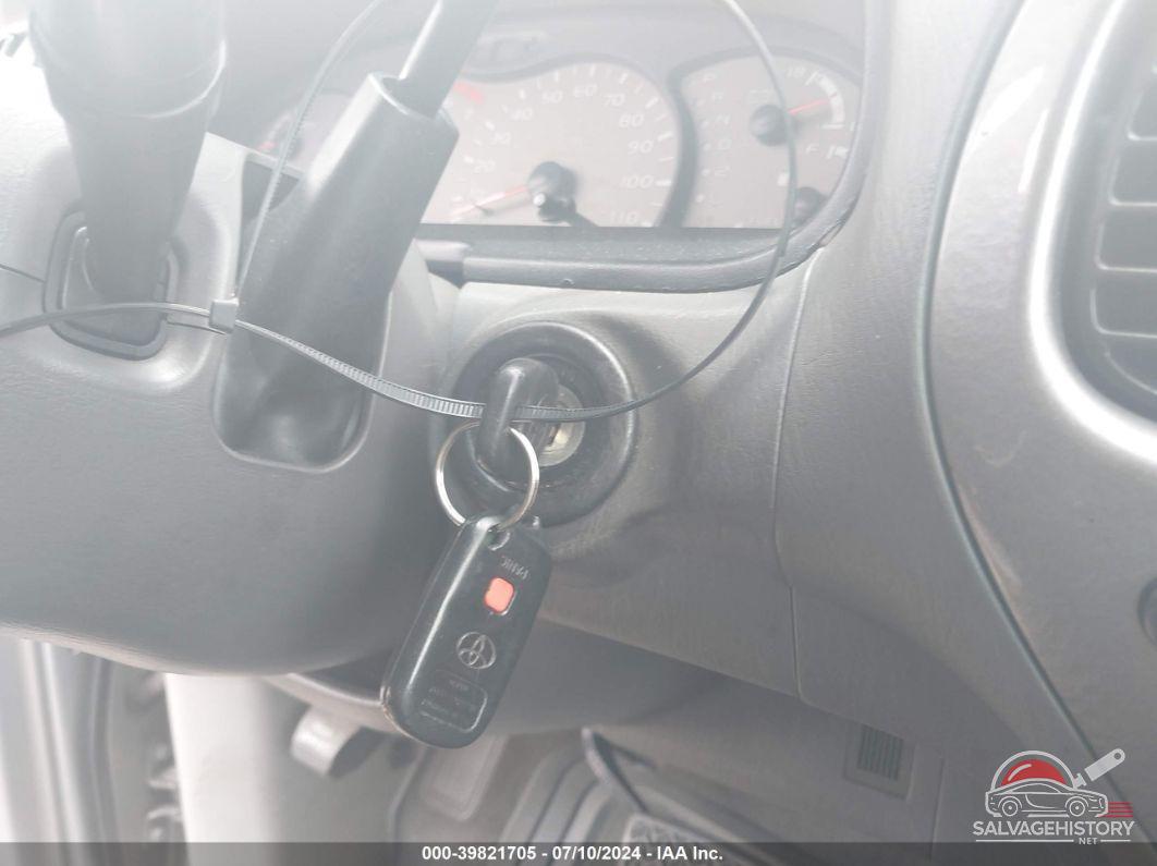 5TDBT48AX4S230748 2004 TOYOTA SEQUOIA photo no. 11