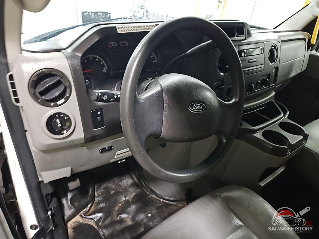 1FDXE4FS2JDC17474 2018 FORD E-450 CUTAWAY photo no. 5