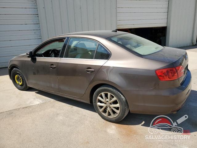 3VWD17AJ8EM374145 2014 VOLKSWAGEN JETTA photo no. 2