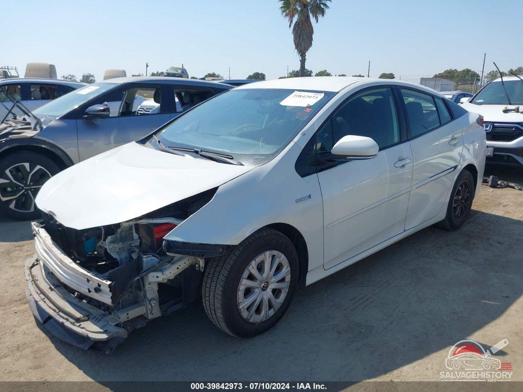 JTDKARFU2K3099166 2019 TOYOTA PRIUS photo no. 2