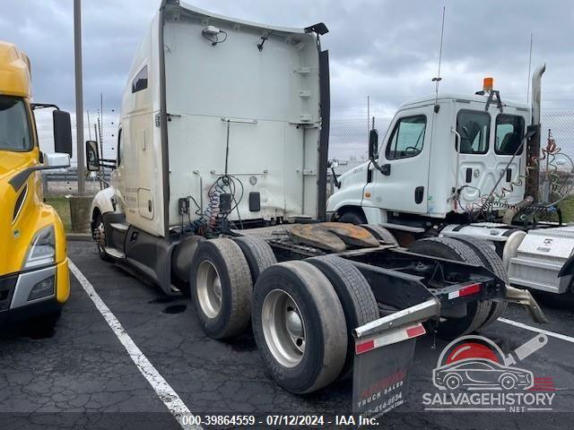 1XKYDP9X2JJ189492 2018 KENWORTH T680 photo no. 3