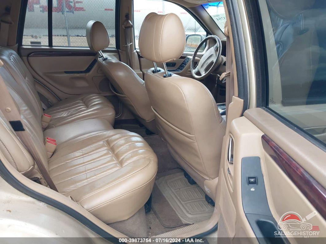 1J4GW58N3YC157133 2000 JEEP GRAND CHEROKEE photo no. 8