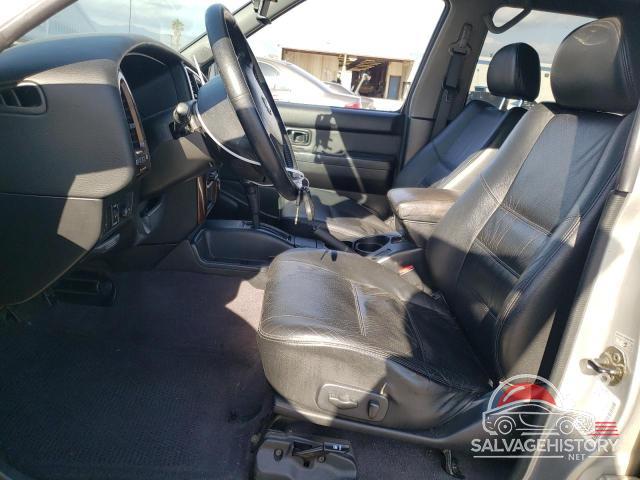 JN8DR09X02W657585 2002 NISSAN PATHFINDER photo no. 7