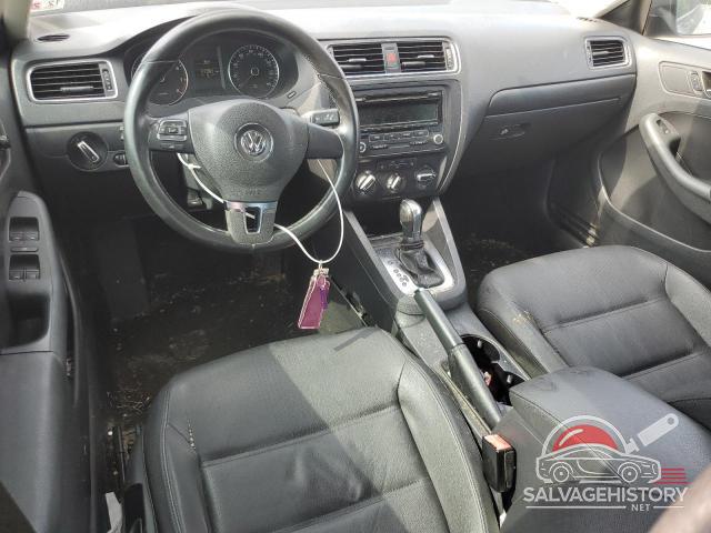 3VWDX7AJ7CM450658 2012 VOLKSWAGEN JETTA photo no. 8