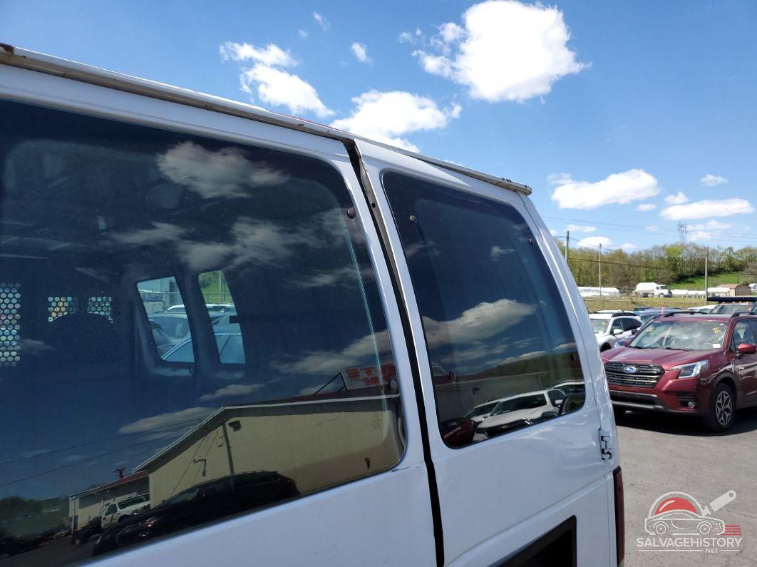 1FTNE24W06DA75672 2006 FORD E-250 photo no. 6