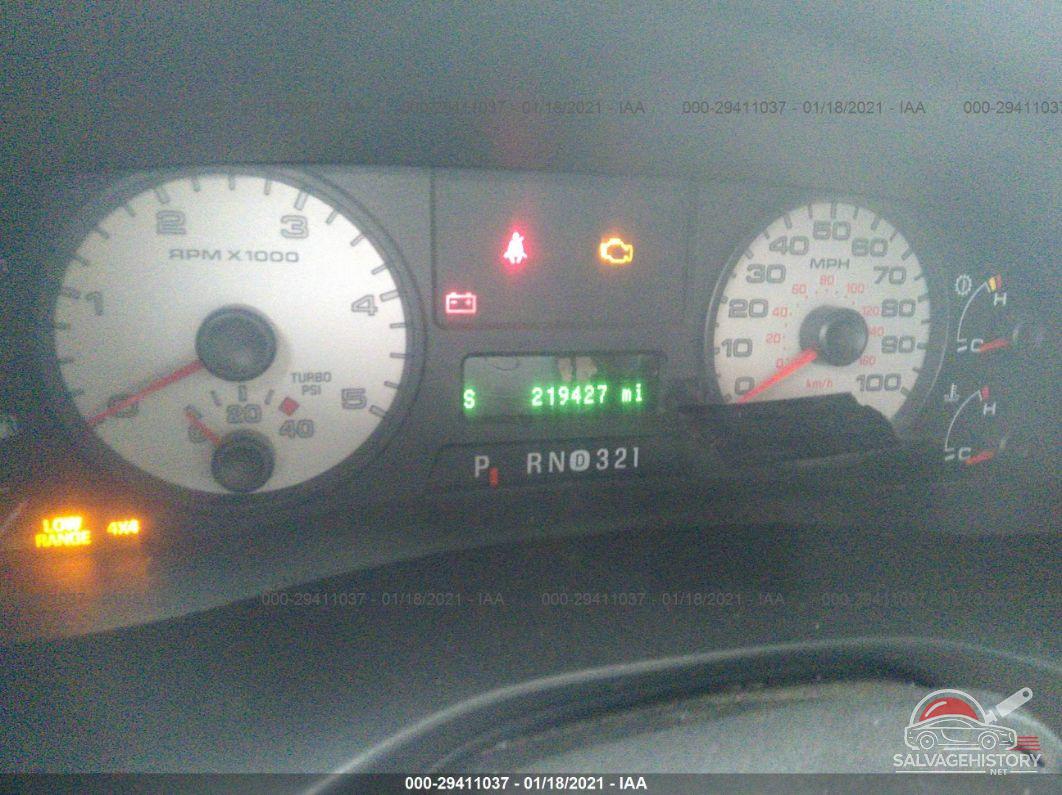 1FTSX21P95EA19782 2005 FORD SUPER DUTY F-250 photo no. 7