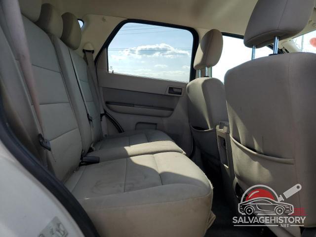 1FMCU0DG7CKC20040 2012 FORD ESCAPE photo no. 11