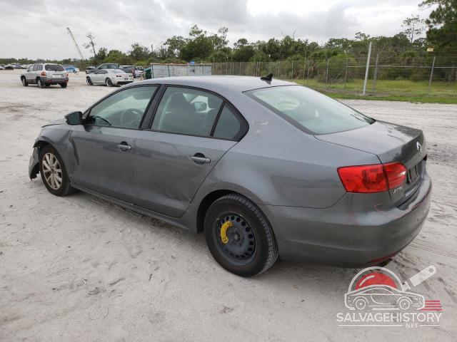 3VWDP7AJ4CM074193 2012 VOLKSWAGEN JETTA photo no. 2
