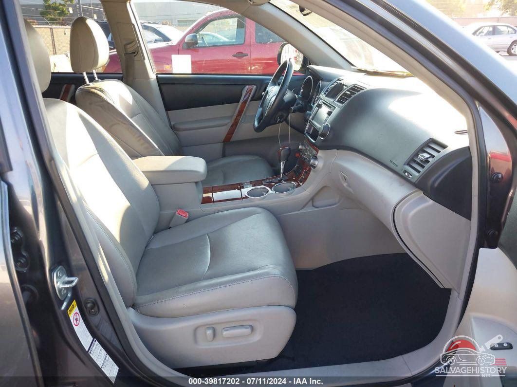 5TDDK3EH1DS258008 2013 TOYOTA HIGHLANDER photo no. 5