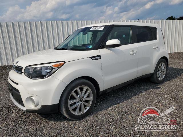 KNDJP3A55J7606480 2018 KIA SOUL photo no. 5