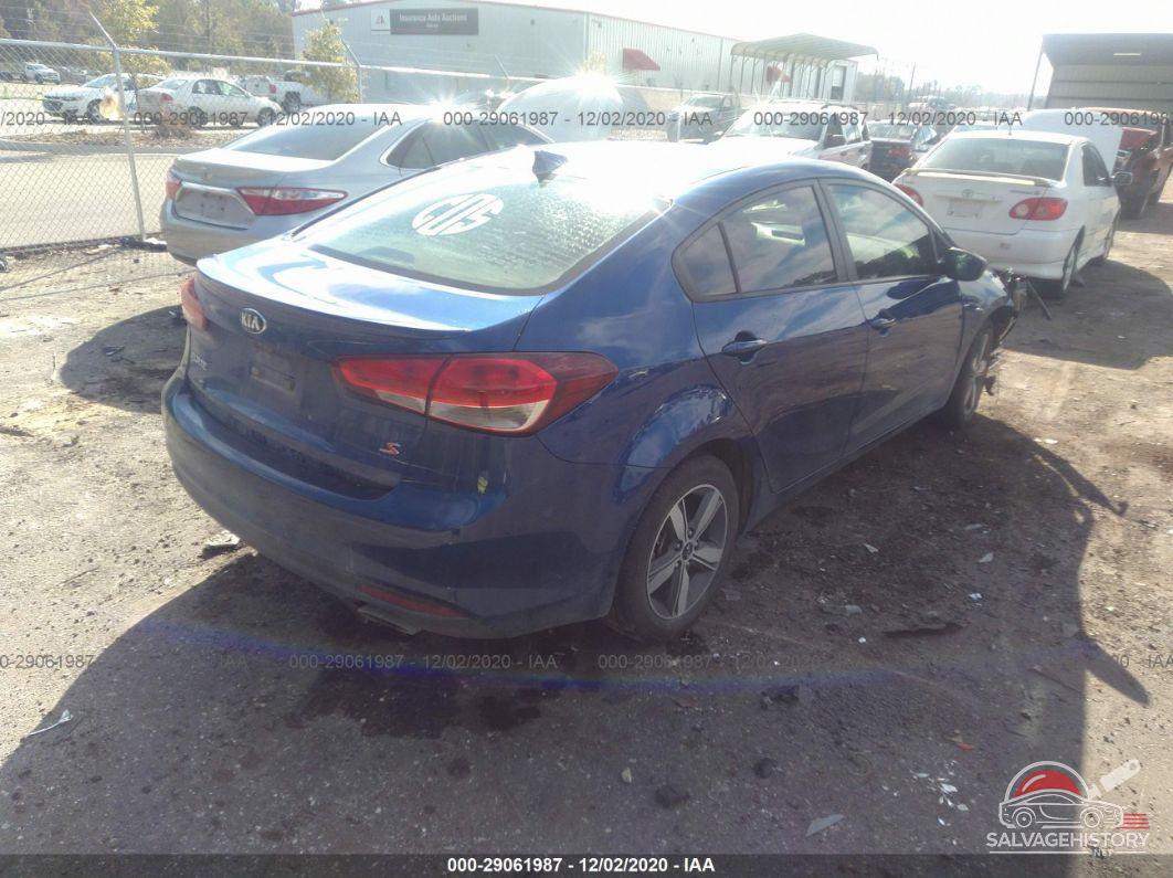 3KPFL4A70JE242963 2018 KIA FORTE photo no. 4