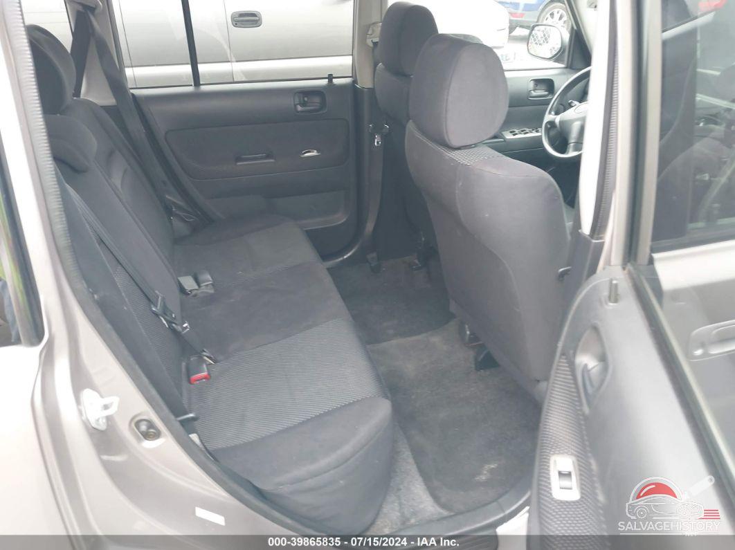 JTLKT324240155404 2004 SCION XB photo no. 8